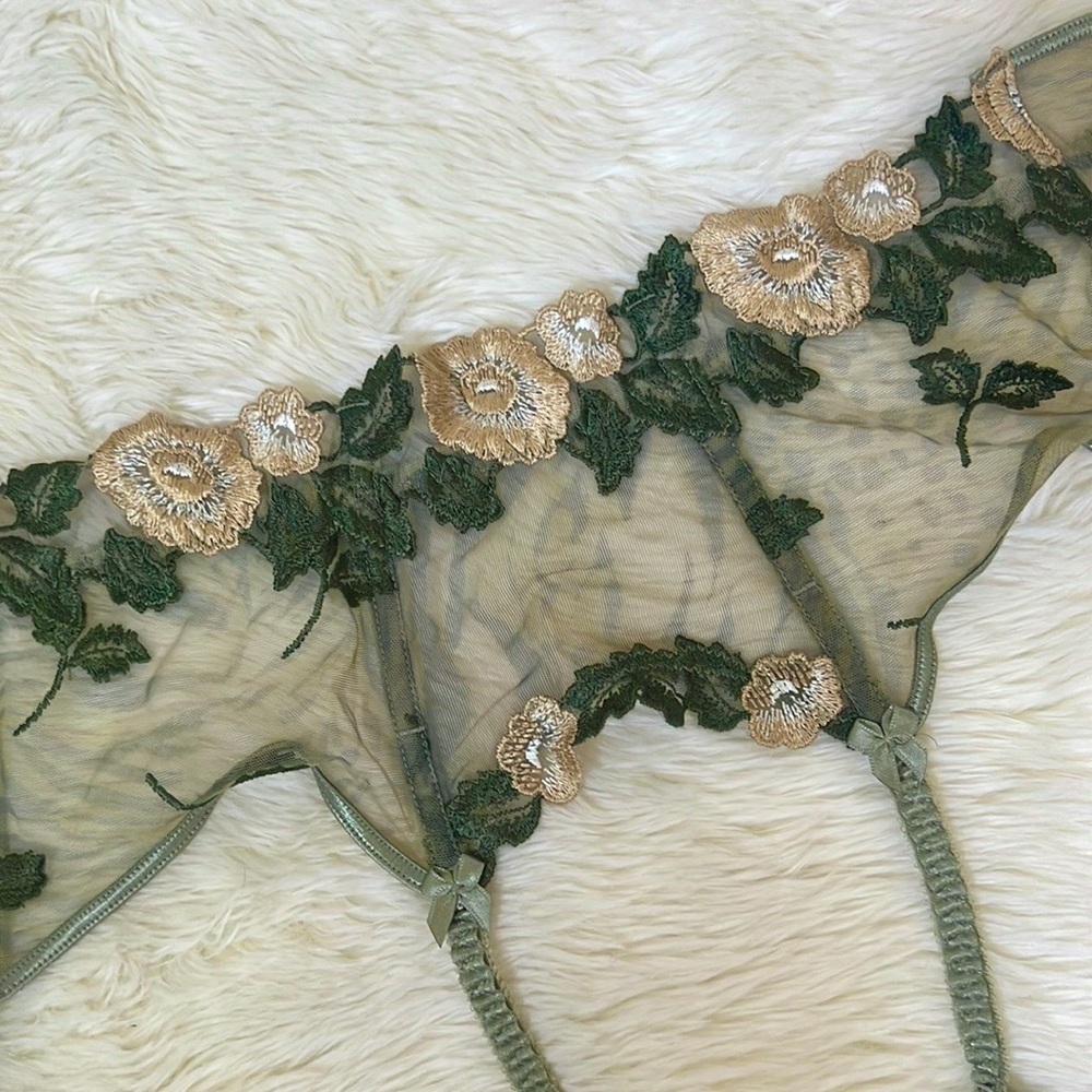 Lise Charmel Garter Belt